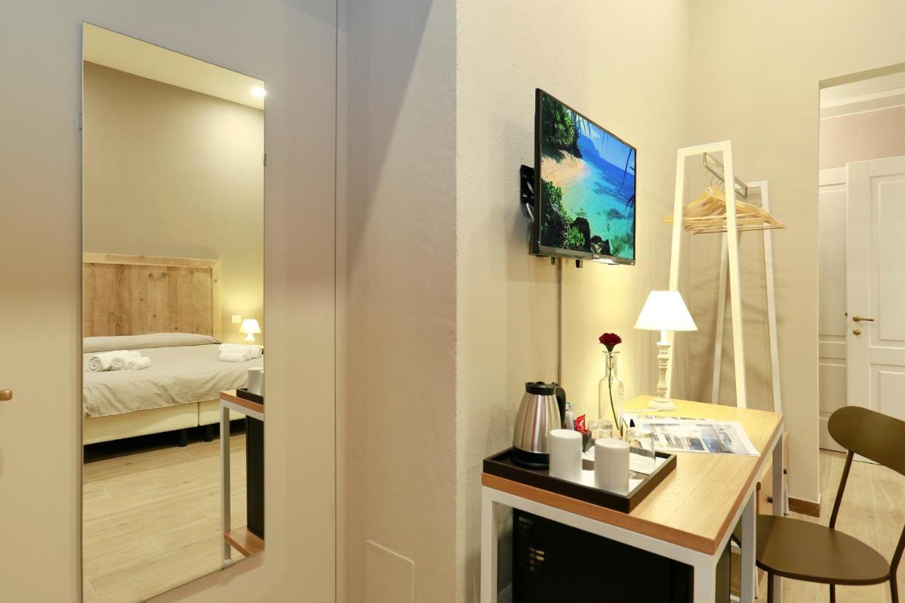 Tornabuoni Boutique Bed and Breakfast Florence Buitenkant foto
