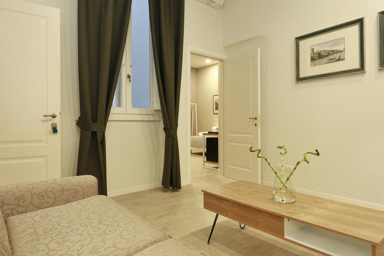 Tornabuoni Boutique Bed and Breakfast Florence Buitenkant foto